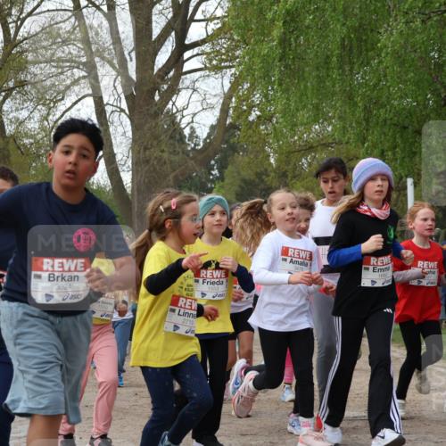 25.04.2026 - Das Zehntel Zöllner http://msf.ph/oto/9626751 25.04.2026 07:45:57 Laufen 2719, 1553, 3024, 1559, 3476, 1680, 1675 meine-sportfotos.de