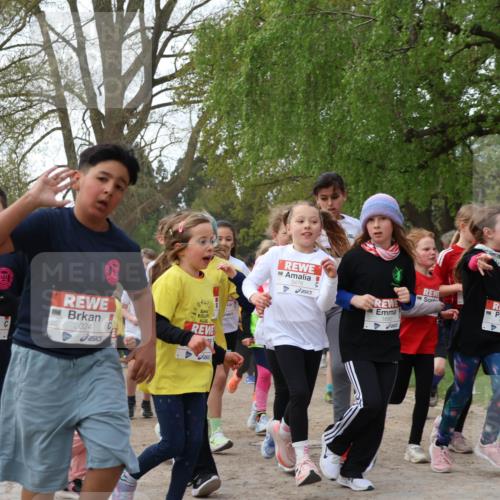 25.04.2026 - Das Zehntel Zöllner http://msf.ph/oto/9626768 25.04.2026 07:45:57 Laufen 2997, 3024, 3476, 1680 meine-sportfotos.de