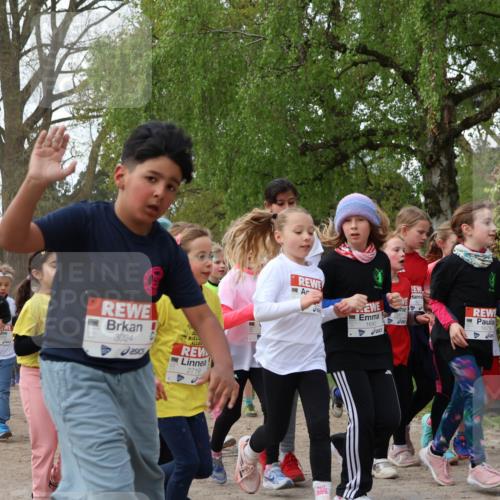 25.04.2026 - Das Zehntel Zöllner http://msf.ph/oto/9626779 25.04.2026 07:45:58 Laufen 3024, 2719, 1011, 1680, 1675, 1688 meine-sportfotos.de