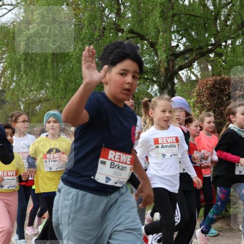 25.04.2026 - Das Zehntel Zöllner http://msf.ph/oto/9626794 25.04.2026 07:45:58 Laufen 2997, 1559, 193, 1553, 3024, 25, 3476 meine-sportfotos.de