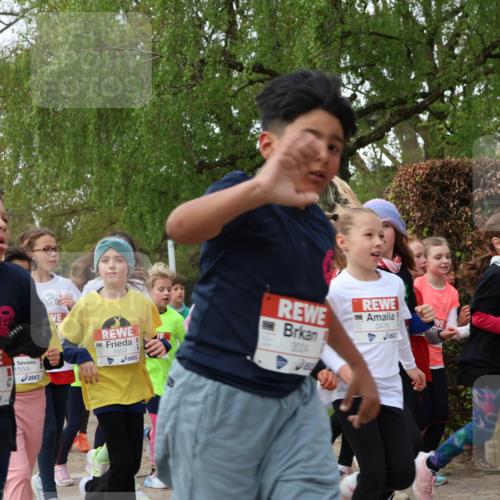 25.04.2026 - Das Zehntel Zöllner http://msf.ph/oto/9626799 25.04.2026 07:45:58 Laufen 3024, 2997, 1559, 1553, 3476 meine-sportfotos.de