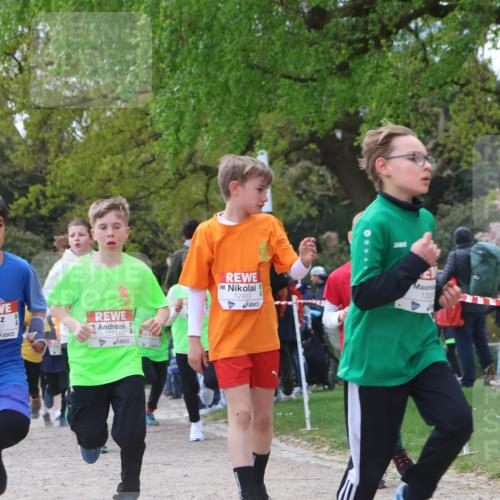 25.04.2026 - Das Zehntel Zöllner http://msf.ph/oto/9626841 25.04.2026 11:41:05 Laufen 10607, 12741, 12423, 1322 meine-sportfotos.de