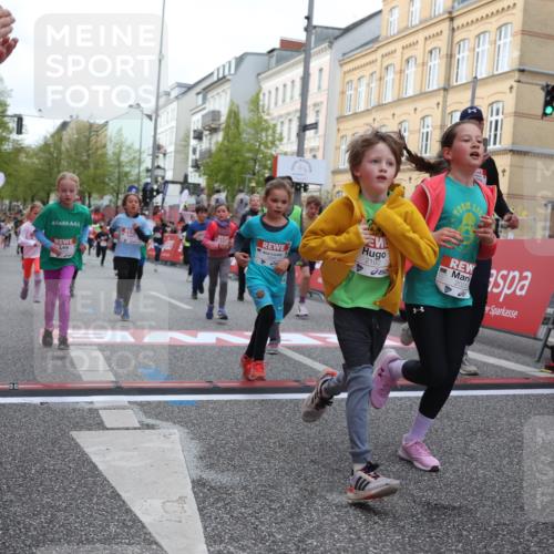 25.04.2026 - Das Zehntel Strokosch-Dieckow http://msf.ph/oto/9626850 25.04.2026 09:00:40 Ziel 1157, 1344, 1385, 1395, 1664, 1720, 1779, 2015, 2200, 2709, 2719, 3272, 3282, 3377, 3387, 3414, 3470, 3493, 3723, 3827, 3857, 3899, 3945 meine-sportfotos.de