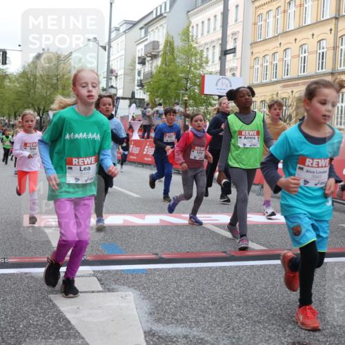 25.04.2026 - Das Zehntel Strokosch-Dieckow http://msf.ph/oto/9626858 25.04.2026 09:00:41 Ziel 1157, 1344, 1385, 1395, 1720, 1779, 2015, 2023, 2200, 2460, 2709, 2719, 3272, 3282, 3377, 3387, 3414, 3470, 3493, 3723, 3827, 3857, 3899, 3945, 4005 meine-sportfotos.de