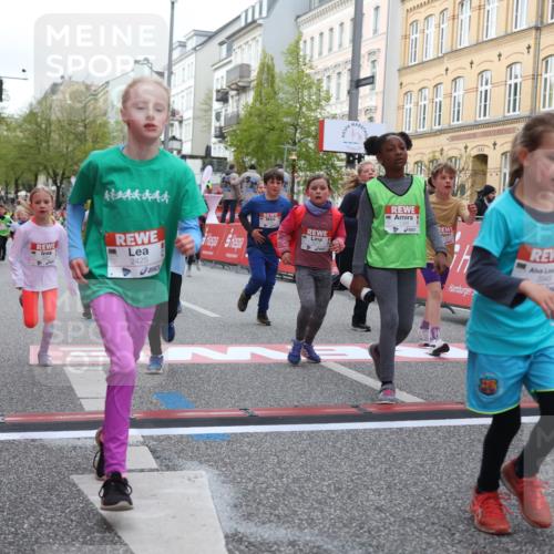 25.04.2026 - Das Zehntel Strokosch-Dieckow http://msf.ph/oto/9626877 25.04.2026 09:00:41 Ziel 1157, 1344, 1385, 1395, 1720, 1779, 2015, 2023, 2200, 2460, 2709, 2719, 3272, 3282, 3377, 3387, 3414, 3470, 3493, 3723, 3827, 3857, 3899, 3945, 4005 meine-sportfotos.de