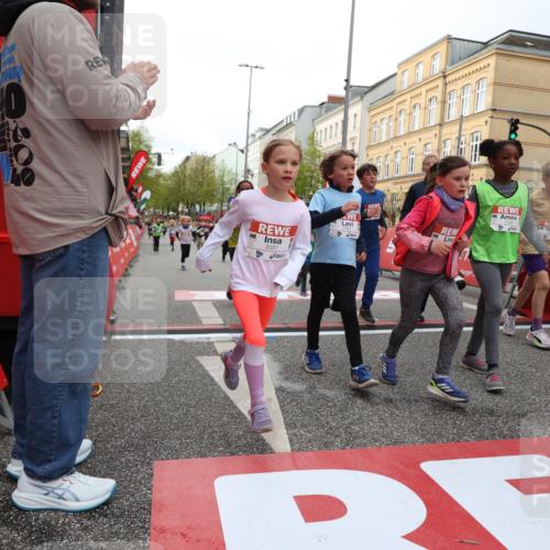 25.04.2026 - Das Zehntel Strokosch-Dieckow http://msf.ph/oto/9626922 25.04.2026 09:00:42 Ziel 1143, 1157, 1395, 1720, 1779, 2015, 2023, 2192, 2200, 2458, 2460, 2719, 3377, 3387, 3414, 3470, 3493, 3723, 3827, 3899, 3945, 4005 meine-sportfotos.de