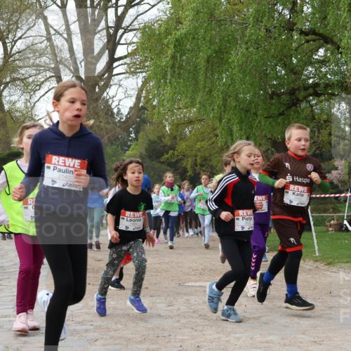 25.04.2026 - Das Zehntel Zöllner http://msf.ph/oto/9626951 25.04.2026 07:46:02 Laufen 2140 meine-sportfotos.de