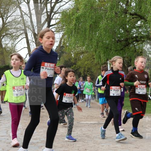 25.04.2026 - Das Zehntel Zöllner http://msf.ph/oto/9626955 25.04.2026 07:46:02 Laufen 3165, 2140, 250, 1664 meine-sportfotos.de