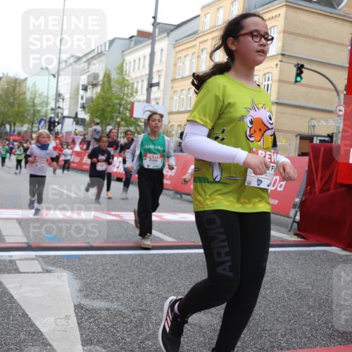 25.04.2026 - Das Zehntel Strokosch-Dieckow http://msf.ph/oto/9626968 25.04.2026 09:00:44 Ziel 1143, 1157, 1720, 1779, 1971, 2015, 2023, 2192, 2425, 2458, 2460, 3079, 3377, 3387, 3414, 3436, 3723, 3827, 3899, 3945, 4005 meine-sportfotos.de