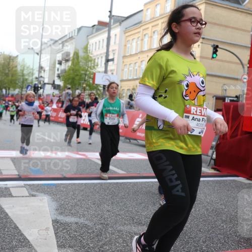 25.04.2026 - Das Zehntel Strokosch-Dieckow http://msf.ph/oto/9626973 25.04.2026 09:00:44 Ziel 1143, 1157, 1720, 1779, 1971, 2015, 2023, 2192, 2425, 2458, 2460, 3079, 3377, 3387, 3414, 3436, 3723, 3827, 3899, 3945, 4005 meine-sportfotos.de