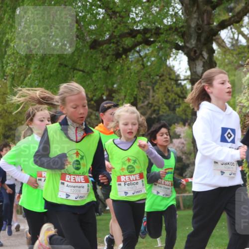 25.04.2026 - Das Zehntel Zöllner http://msf.ph/oto/9626992 25.04.2026 11:41:08 Laufen 12801, 1949, 12008, 1949, 11973, 13025, 10878, 11745 meine-sportfotos.de