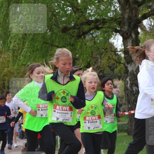 25.04.2026 - Das Zehntel Zöllner http://msf.ph/oto/9626998 25.04.2026 11:41:08 Laufen 1280, 12757, 1949, 12008, 1949, 11973, 13025, 10876 meine-sportfotos.de