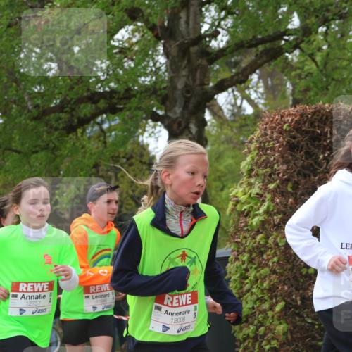 25.04.2026 - Das Zehntel Zöllner http://msf.ph/oto/9627007 25.04.2026 11:41:08 Laufen 12757, 11040, 12008, 10876 meine-sportfotos.de