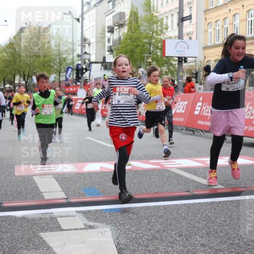 25.04.2026 - Das Zehntel Strokosch-Dieckow http://msf.ph/oto/9627008 25.04.2026 09:00:47 Ziel 1119, 1143, 1157, 1355, 1720, 1779, 1843, 1918, 1971, 2023, 2192, 2425, 2458, 2460, 2694, 2698, 2840, 3079, 3085, 3377, 3387, 3414, 3436, 3723, 3766, 3827, 4005 meine-sportfotos.de