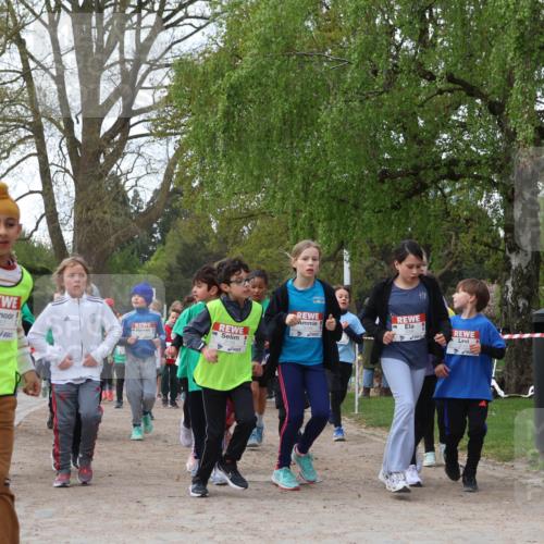 25.04.2026 - Das Zehntel Zöllner http://msf.ph/oto/9627033 25.04.2026 07:46:10 Laufen 3157 meine-sportfotos.de