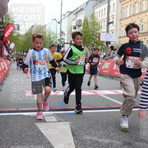 25.04.2026 - Das Zehntel Strokosch-Dieckow http://msf.ph/oto/9627060 25.04.2026 09:00:49 Ziel 1119, 1143, 1355, 1704, 1843, 1918, 1971, 2023, 2192, 2226, 2379, 2425, 2458, 2460, 2694, 2698, 2840, 3079, 3085, 3296, 3436, 3744, 3766, 4005 meine-sportfotos.de