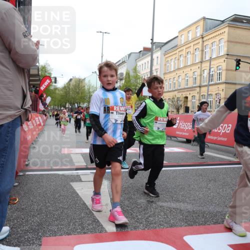 25.04.2026 - Das Zehntel Strokosch-Dieckow http://msf.ph/oto/9627107 25.04.2026 09:00:50 Ziel 1119, 1143, 1355, 1704, 1843, 1918, 1971, 2192, 2226, 2379, 2425, 2458, 2694, 2698, 2840, 3027, 3079, 3085, 3296, 3436, 3744, 3766 meine-sportfotos.de