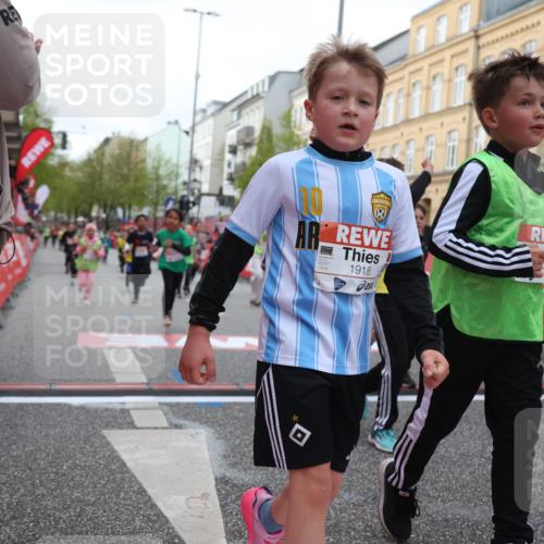 25.04.2026 - Das Zehntel Strokosch-Dieckow http://msf.ph/oto/9627121 25.04.2026 09:00:50 Ziel 1119, 1143, 1355, 1704, 1843, 1918, 1971, 2192, 2226, 2379, 2425, 2458, 2694, 2698, 2840, 3027, 3079, 3085, 3296, 3436, 3744, 3766 meine-sportfotos.de