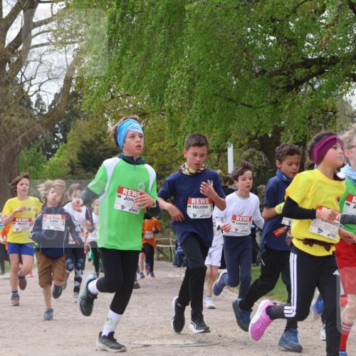 25.04.2026 - Das Zehntel Zöllner http://msf.ph/oto/9627127 25.04.2026 11:41:10 Laufen 12218, 11484, 12278 meine-sportfotos.de
