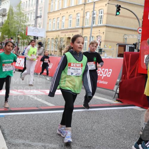 25.04.2026 - Das Zehntel Strokosch-Dieckow http://msf.ph/oto/9627148 25.04.2026 09:00:51 Ziel 1119, 1146, 1355, 1704, 1843, 1865, 1918, 1971, 2226, 2379, 2425, 2694, 2698, 2840, 3027, 3079, 3085, 3291, 3296, 3436, 3744, 3766, 3832, 3833 meine-sportfotos.de