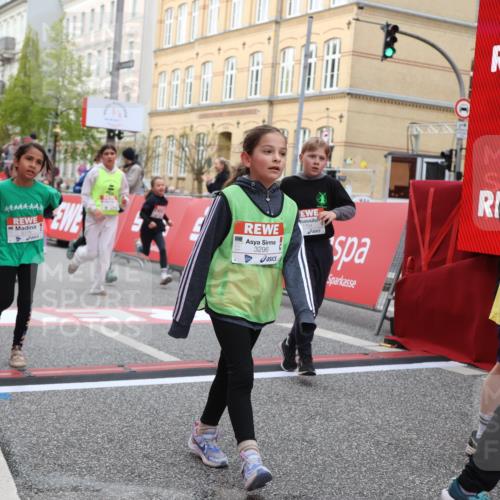25.04.2026 - Das Zehntel Strokosch-Dieckow http://msf.ph/oto/9627152 25.04.2026 09:00:52 Ziel 1119, 1146, 1355, 1704, 1843, 1865, 1918, 1971, 2188, 2226, 2379, 2694, 2698, 2840, 3016, 3026, 3027, 3079, 3085, 3290, 3291, 3296, 3744, 3766, 3832, 3833 meine-sportfotos.de