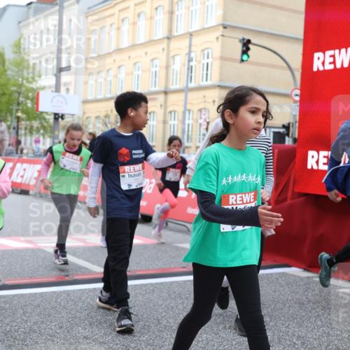 25.04.2026 - Das Zehntel Strokosch-Dieckow http://msf.ph/oto/9627177 25.04.2026 09:00:54 Ziel 1146, 1355, 1537, 1704, 1843, 1865, 1918, 1936, 2188, 2226, 2379, 2694, 2698, 3016, 3026, 3027, 3290, 3291, 3296, 3417, 3744, 3766, 3832, 3833 meine-sportfotos.de