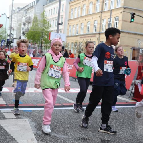 25.04.2026 - Das Zehntel Strokosch-Dieckow http://msf.ph/oto/9627195 25.04.2026 09:00:55 Ziel 1146, 1537, 1682, 1704, 1865, 1920, 1936, 2188, 2226, 2379, 2698, 3016, 3026, 3027, 3290, 3291, 3296, 3417, 3744, 3766, 3832, 3833, 3962 meine-sportfotos.de