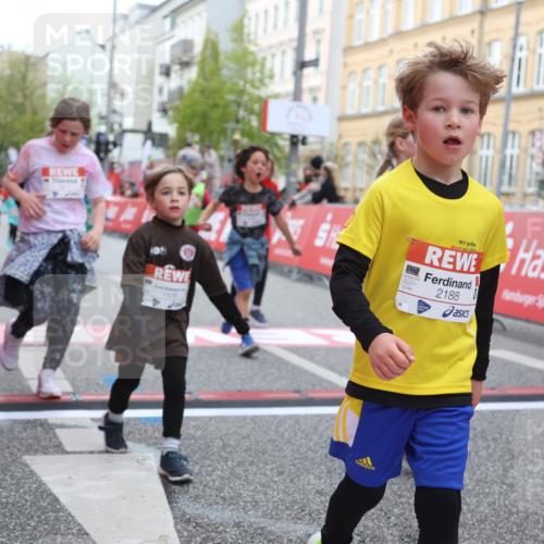 25.04.2026 - Das Zehntel Strokosch-Dieckow http://msf.ph/oto/9627212 25.04.2026 09:00:56 Ziel 1146, 1411, 1537, 1682, 1704, 1865, 1920, 1936, 2188, 2226, 2379, 3016, 3026, 3027, 3290, 3291, 3296, 3417, 3744, 3832, 3833, 3962 meine-sportfotos.de