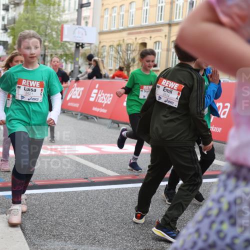 25.04.2026 - Das Zehntel Strokosch-Dieckow http://msf.ph/oto/9627236 25.04.2026 09:01:00 Ziel 1372, 1411, 1537, 1677, 1682, 1920, 1936, 2188, 2412, 2421, 2508, 2514, 3016, 3026, 3099, 3290, 3417, 3962 meine-sportfotos.de