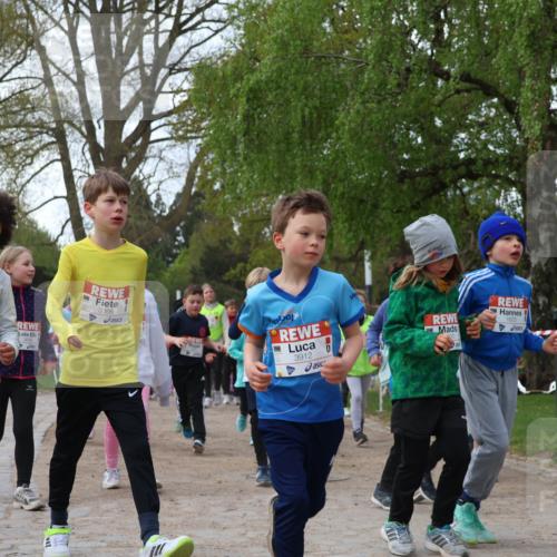 25.04.2026 - Das Zehntel Zöllner http://msf.ph/oto/9627238 25.04.2026 07:46:13 Laufen 3347, 3366, 3912 meine-sportfotos.de