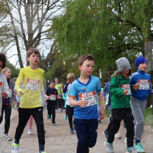 25.04.2026 - Das Zehntel Zöllner http://msf.ph/oto/9627243 25.04.2026 07:46:13 Laufen 3347, 3366, 0, 912, 1603 meine-sportfotos.de