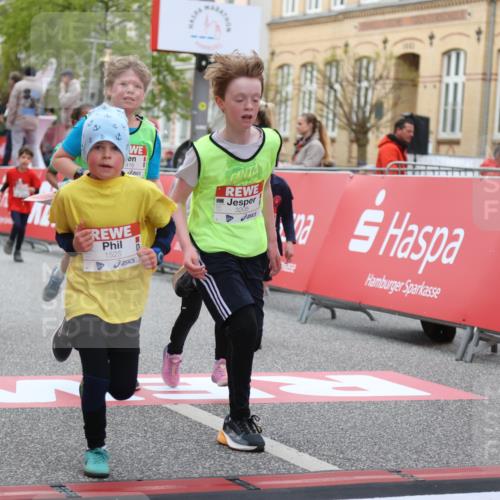 25.04.2026 - Das Zehntel Strokosch-Dieckow http://msf.ph/oto/9627280 25.04.2026 09:01:04 Ziel 1372, 1411, 1416, 1525, 1677, 2412, 2420, 2421, 2424, 2508, 2514, 2564, 2851, 3099, 3205, 3327 meine-sportfotos.de