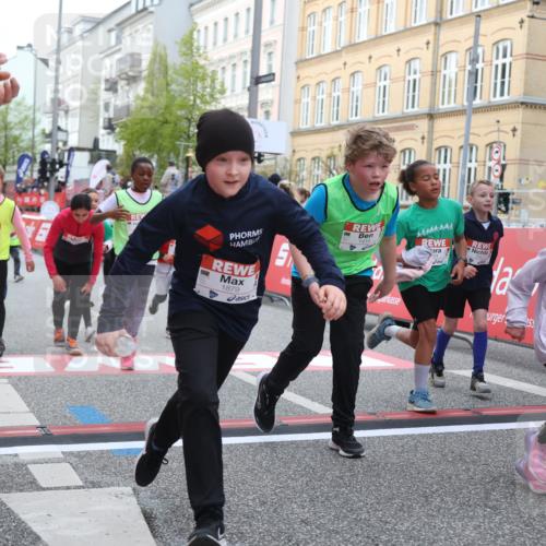 25.04.2026 - Das Zehntel Strokosch-Dieckow http://msf.ph/oto/9627304 25.04.2026 09:01:05 Ziel 1164, 1372, 1416, 1446, 1525, 1548, 1677, 1866, 2412, 2420, 2421, 2424, 2508, 2514, 2564, 2851, 3099, 3130, 3205, 3327 meine-sportfotos.de