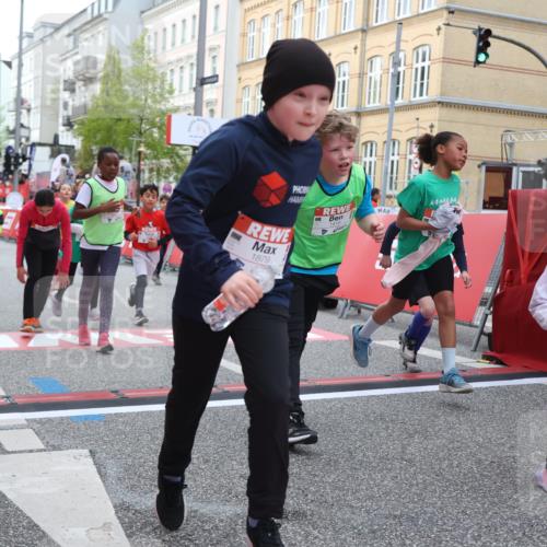 25.04.2026 - Das Zehntel Strokosch-Dieckow http://msf.ph/oto/9627317 25.04.2026 09:01:05 Ziel 1164, 1372, 1416, 1446, 1525, 1548, 1677, 1866, 2412, 2420, 2421, 2424, 2508, 2514, 2564, 2851, 3099, 3130, 3205, 3327 meine-sportfotos.de