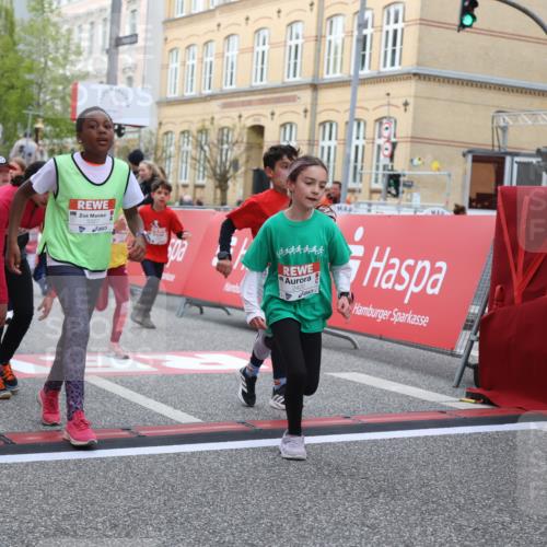 25.04.2026 - Das Zehntel Strokosch-Dieckow http://msf.ph/oto/9627327 25.04.2026 09:01:06 Ziel 1164, 1372, 1416, 1446, 1525, 1548, 1677, 1866, 1878, 2412, 2420, 2421, 2424, 2554, 2564, 2851, 3099, 3130, 3205, 3327, 3949 meine-sportfotos.de