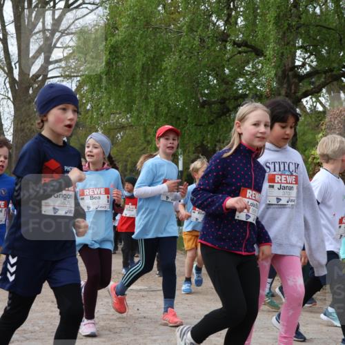25.04.2026 - Das Zehntel Zöllner http://msf.ph/oto/9627342 25.04.2026 07:46:16 Laufen 3802, 50, 2201, 1805, 3700 meine-sportfotos.de