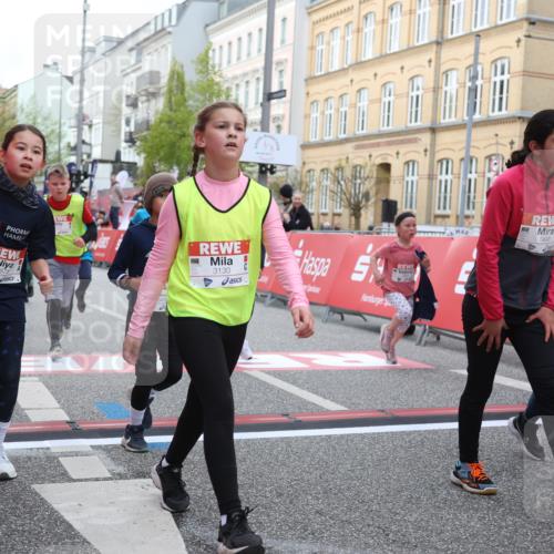 25.04.2026 - Das Zehntel Strokosch-Dieckow http://msf.ph/oto/9627365 25.04.2026 09:01:08 Ziel 1164, 1372, 1416, 1446, 1525, 1548, 1770, 1866, 1878, 1879, 1902, 2140, 2420, 2424, 2554, 2564, 2851, 3130, 3152, 3205, 3255, 3327, 3863, 3949 meine-sportfotos.de