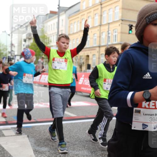 25.04.2026 - Das Zehntel Strokosch-Dieckow http://msf.ph/oto/9627422 25.04.2026 09:01:10 Ziel 1081, 1164, 1233, 1416, 1446, 1548, 1770, 1774, 1866, 1878, 1879, 1902, 2140, 2420, 2424, 2554, 2564, 2851, 3130, 3152, 3255, 3327, 3863, 3949 meine-sportfotos.de