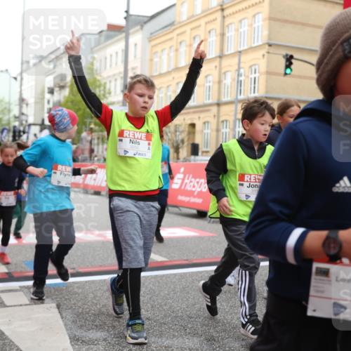 25.04.2026 - Das Zehntel Strokosch-Dieckow http://msf.ph/oto/9627425 25.04.2026 09:01:10 Ziel 1081, 1164, 1233, 1416, 1446, 1548, 1770, 1774, 1866, 1878, 1879, 1902, 2140, 2420, 2424, 2554, 2564, 2851, 3130, 3152, 3255, 3327, 3863, 3949 meine-sportfotos.de