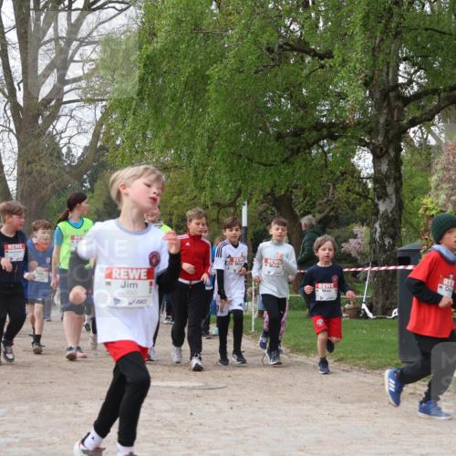 25.04.2026 - Das Zehntel Zöllner http://msf.ph/oto/9627450 25.04.2026 07:46:18 Laufen 2830 meine-sportfotos.de