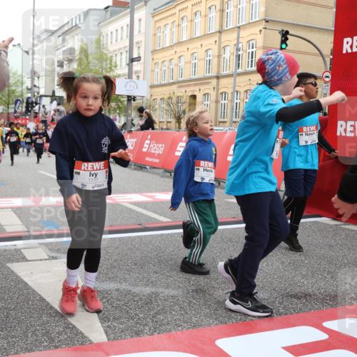 25.04.2026 - Das Zehntel Strokosch-Dieckow http://msf.ph/oto/9627451 25.04.2026 09:01:12 Ziel 1081, 1164, 1175, 1233, 1446, 1548, 1593, 1652, 1770, 1774, 1866, 1878, 1879, 1902, 2140, 2420, 2554, 2564, 3130, 3152, 3255, 3327, 3863, 3949 meine-sportfotos.de