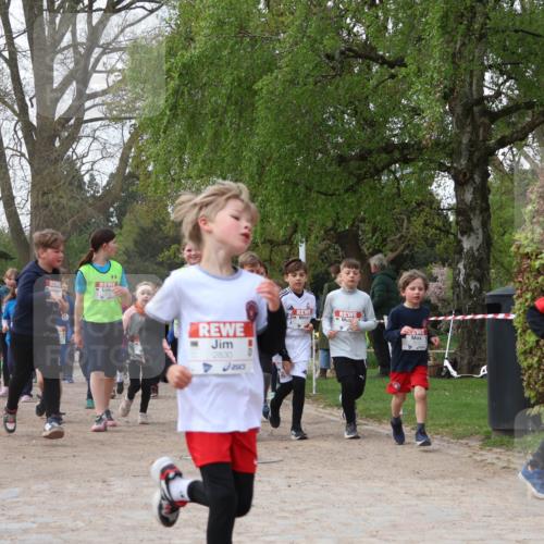 25.04.2026 - Das Zehntel Zöllner http://msf.ph/oto/9627461 25.04.2026 07:46:18 Laufen 2830 meine-sportfotos.de