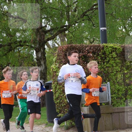 25.04.2026 - Das Zehntel Zöllner http://msf.ph/oto/9627477 25.04.2026 11:41:16 Laufen 12408, 11136, 11106 meine-sportfotos.de