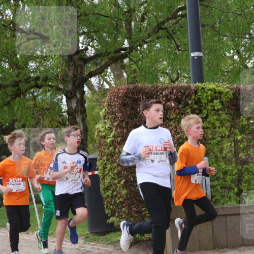 25.04.2026 - Das Zehntel Zöllner http://msf.ph/oto/9627482 25.04.2026 11:41:16 Laufen 12408, 11106, 12430 meine-sportfotos.de