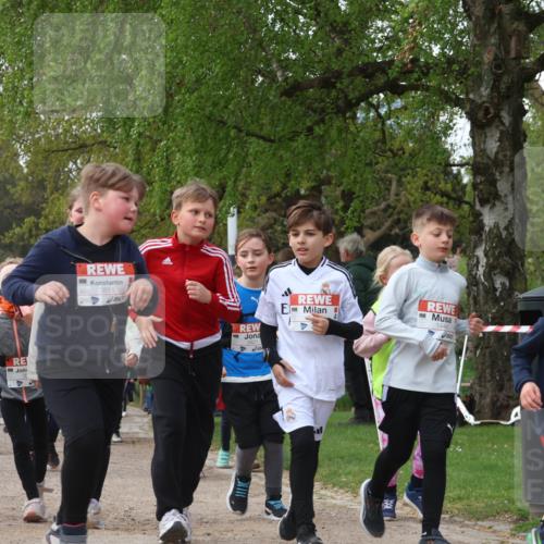 25.04.2026 - Das Zehntel Zöllner http://msf.ph/oto/9627496 25.04.2026 07:46:19 Laufen 3818, 1444, 250, 2843 meine-sportfotos.de