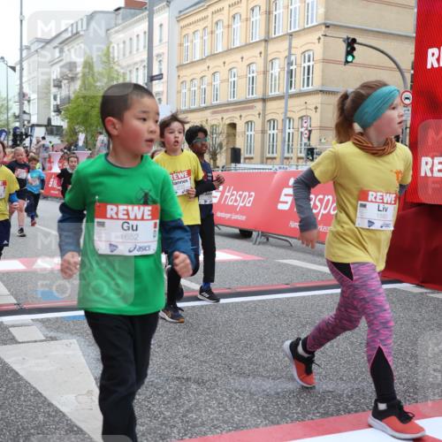 25.04.2026 - Das Zehntel Strokosch-Dieckow http://msf.ph/oto/9627499 25.04.2026 09:01:15 Ziel 1081, 1175, 1233, 1526, 1593, 1652, 1675, 1686, 1770, 1774, 1824, 1879, 1880, 1902, 2140, 2722, 2725, 3019, 3152, 3255, 3806, 3863 meine-sportfotos.de