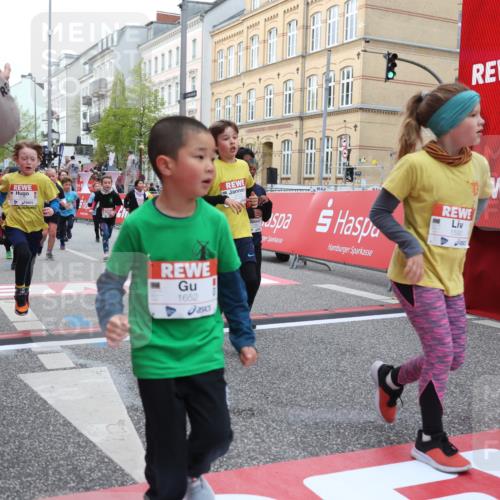 25.04.2026 - Das Zehntel Strokosch-Dieckow http://msf.ph/oto/9627509 25.04.2026 09:01:16 Ziel 1081, 1175, 1233, 1526, 1593, 1598, 1652, 1675, 1686, 1770, 1774, 1824, 1880, 2722, 2725, 3019, 3765, 3806 meine-sportfotos.de
