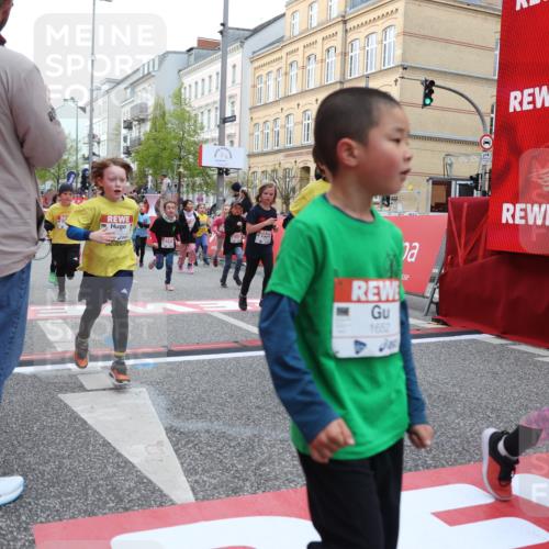 25.04.2026 - Das Zehntel Strokosch-Dieckow http://msf.ph/oto/9627513 25.04.2026 09:01:16 Ziel 1081, 1175, 1233, 1526, 1593, 1598, 1652, 1675, 1686, 1770, 1774, 1824, 1880, 2722, 2725, 3019, 3765, 3806 meine-sportfotos.de