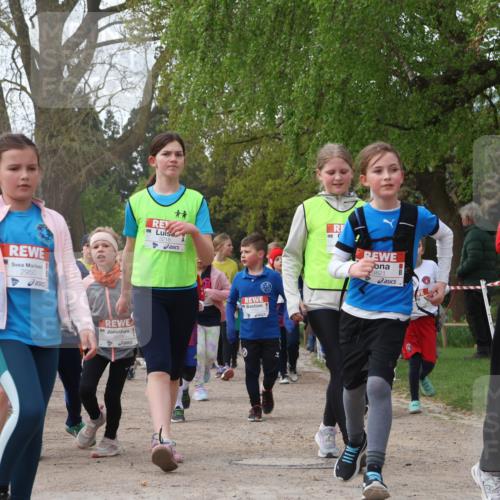 25.04.2026 - Das Zehntel Zöllner http://msf.ph/oto/9627540 25.04.2026 07:46:20 Laufen 2919, 2950, 3925, 3218, 3821 meine-sportfotos.de