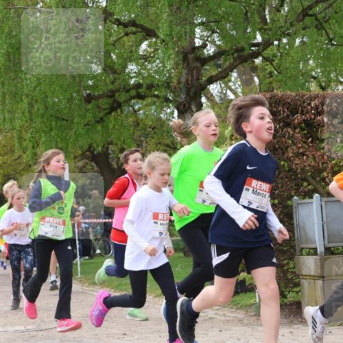 25.04.2026 - Das Zehntel Zöllner http://msf.ph/oto/9627552 25.04.2026 11:41:17 Laufen 1949, 11975, 11152, 1240 meine-sportfotos.de